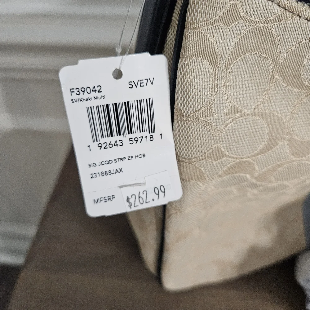 COACH SIGNATURE JACQUARD STRIPE ZIP HOBO F39042 SILVER/KHAKI MULTI Wrislet Inc